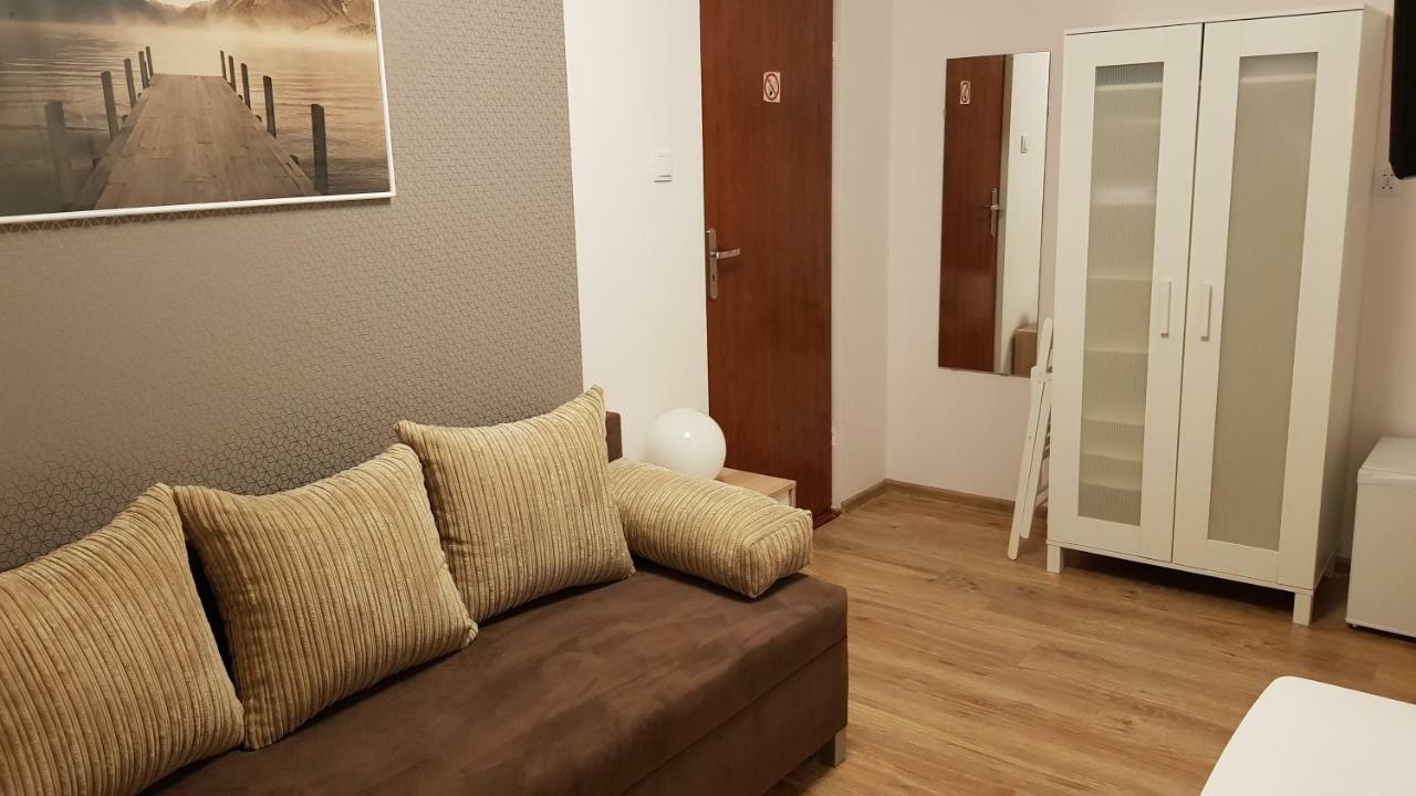 Pokoje Goscinne Venezia Чаплинек Екстериор снимка